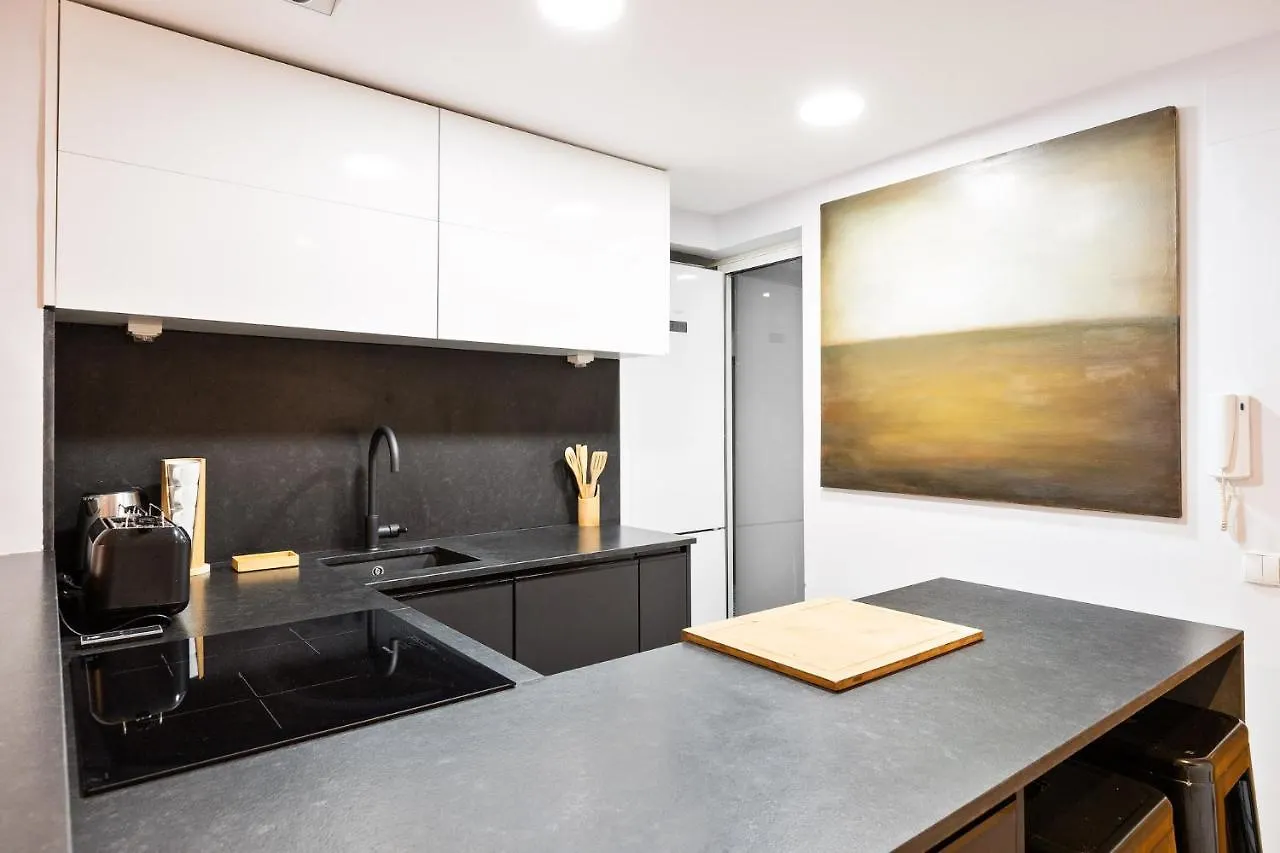 Stay U-Nique Apartments Radas II 바르셀로나 0*,  스페인